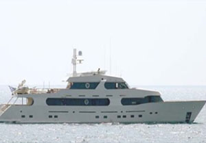 Motor yacht sirius