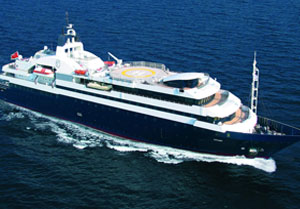 motor yacht turama